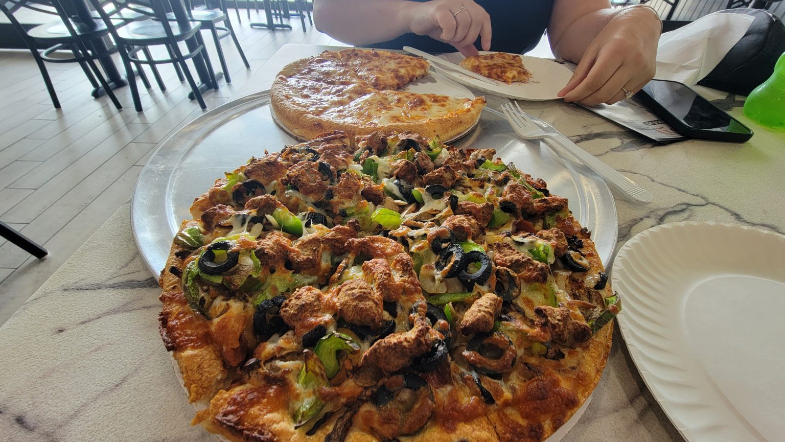 Londi's Roast Beef & Pizza: Pizza Restaurant in North Andover, MA
